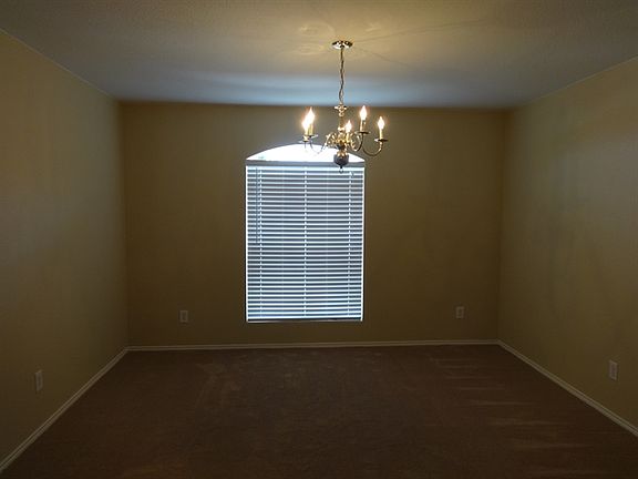 3rd image of 224 Willow Branch