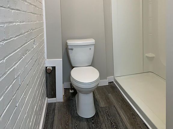 4th image of 301 Payne Ave #4