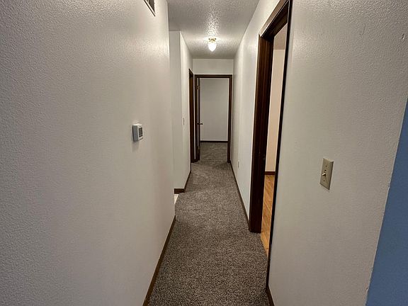 5th image of 238 Walnut Dr