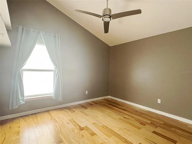 824 Palm Cove Dr — Photo 33