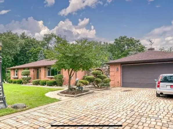 27W120 National St, West Chicago, IL 60185