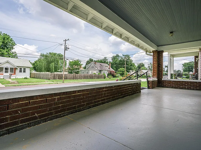608 Colorado Ave — Photo 17