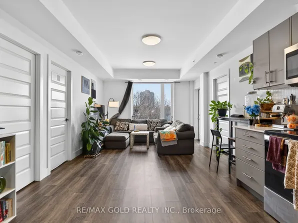 103 Roger St #306, Waterloo, ON N2J 0G2
