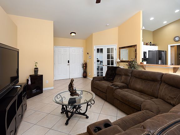 4th image of 3732 5th St W Unit 5