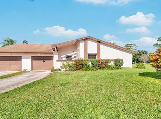 3802 Devenport Ct, Greenacres, FL 33463