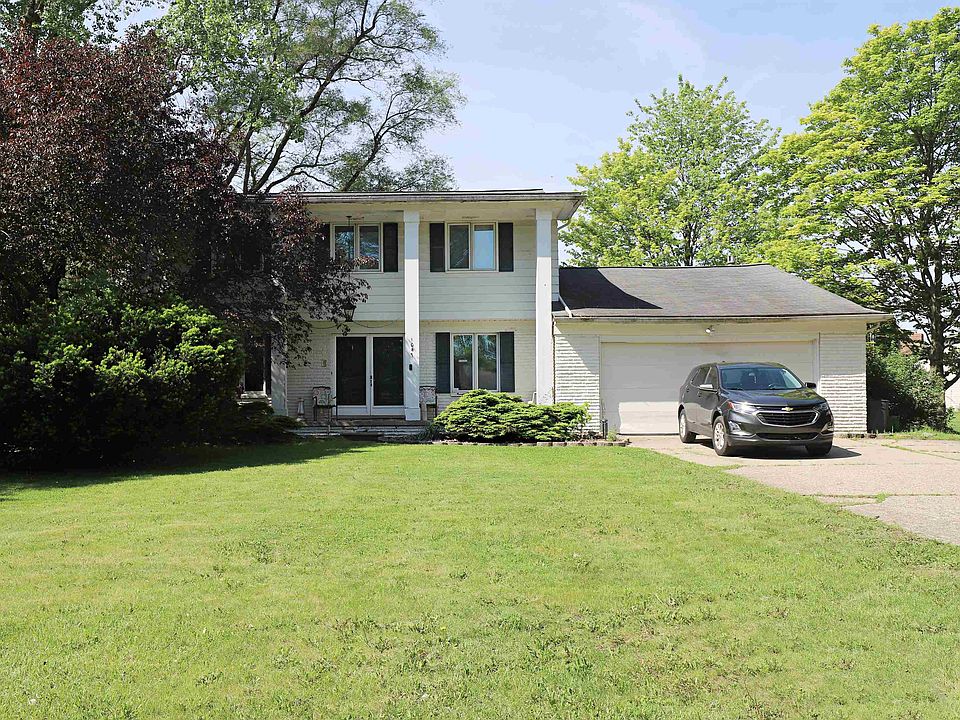 1st image of 1047 Western Hills Dr