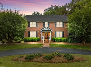 147 Beechtree Cir, Mount Airy, NC 27030