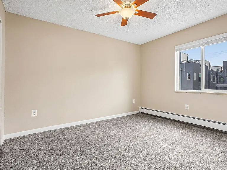 Knollwood and Tanglewood Apartments — Photo 35