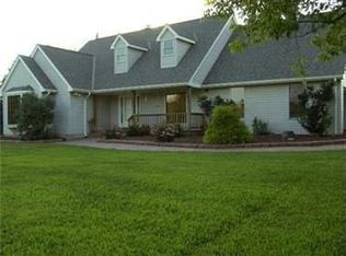 430B School Rd, Clinton, PA 15026