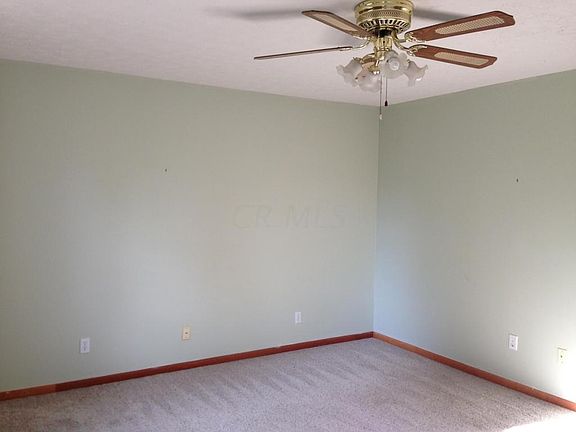 4th image of 825 N Market St