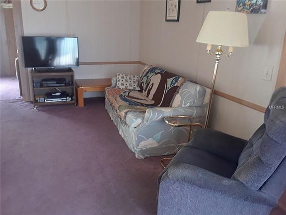 4th image of 420 Palm Crest Ln