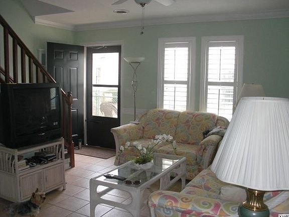 2nd image of 807 Hillside Dr S Unit 8