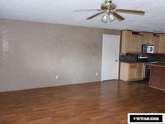 2nd image of 1595 Colorado Dr