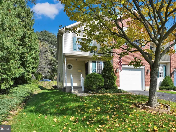 102 Lantern Green Way, Orwigsburg, PA 17961
