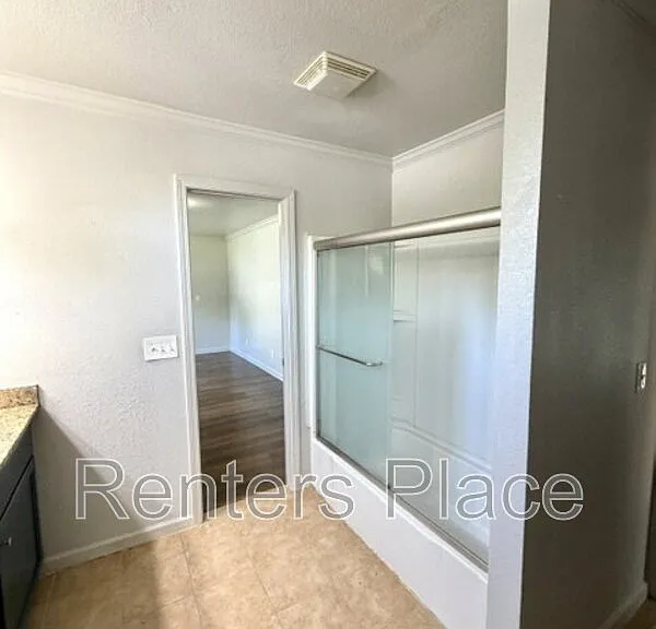 4308 E 4th Pl — Photo 21