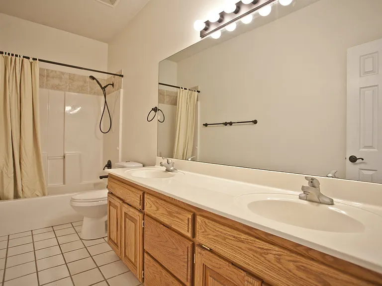 310 Old Forge Dr — Photo 3