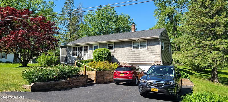 2nd image of 11 Smith Avenue