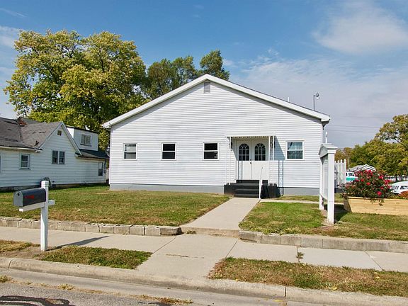 3rd image of 1600 W 15th St