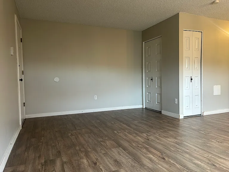 751 W Prentice Ave #303B — Photo 3