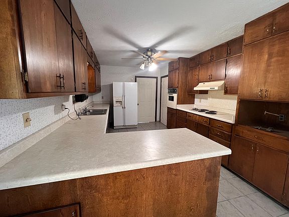 2nd image of 1408 Hansard Dr