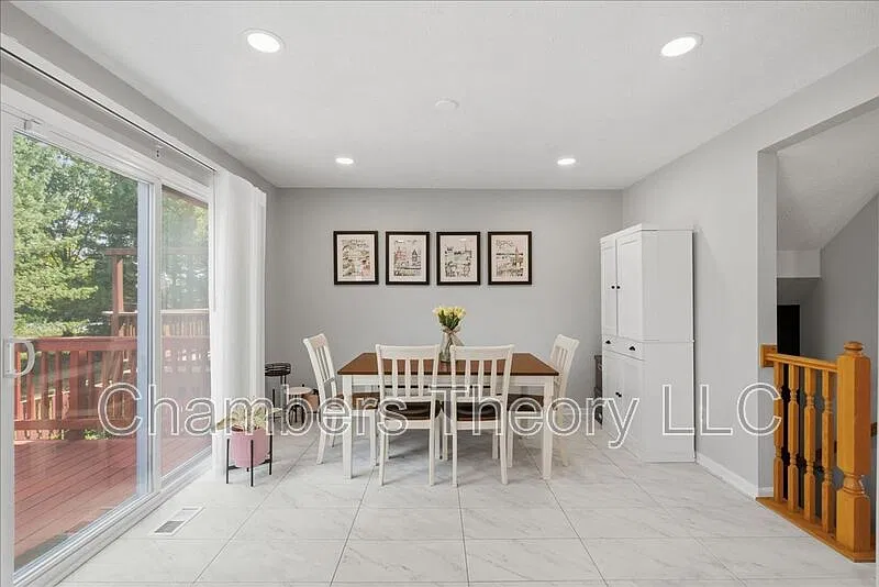 2 bed, 3.5 bath, 1780 sqft, $2,750 — Photo 4