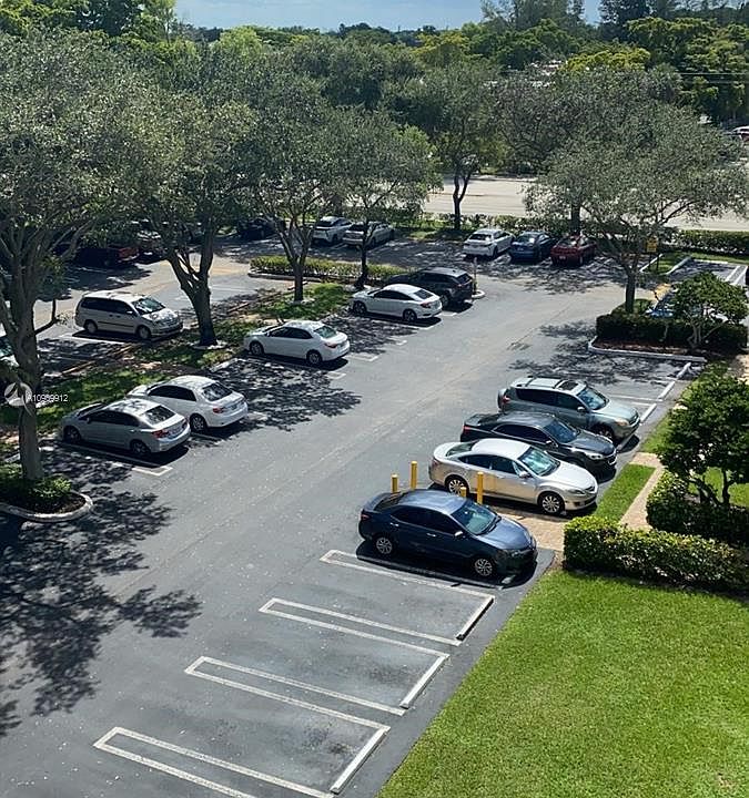1st image of 3227 Riverside Dr #C-501