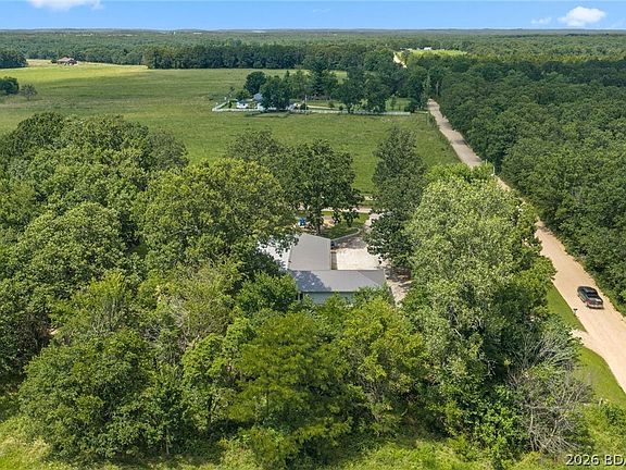 4th image of 39 Willow Tree Rd