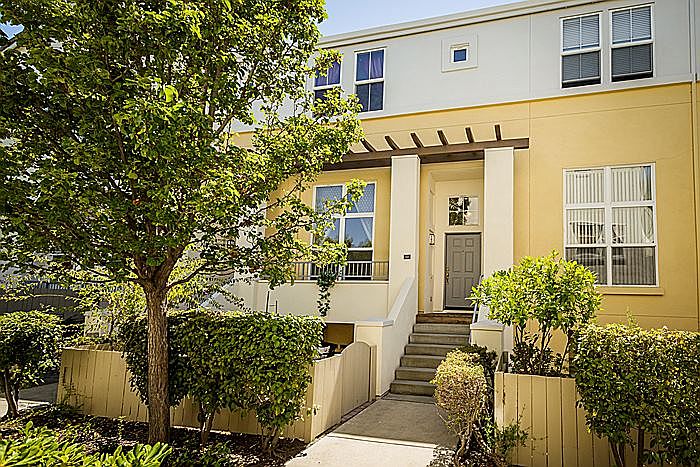 1st image of 160 Montelena Ct