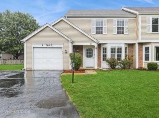 780 Trinity Ct, Carol Stream, IL 60188