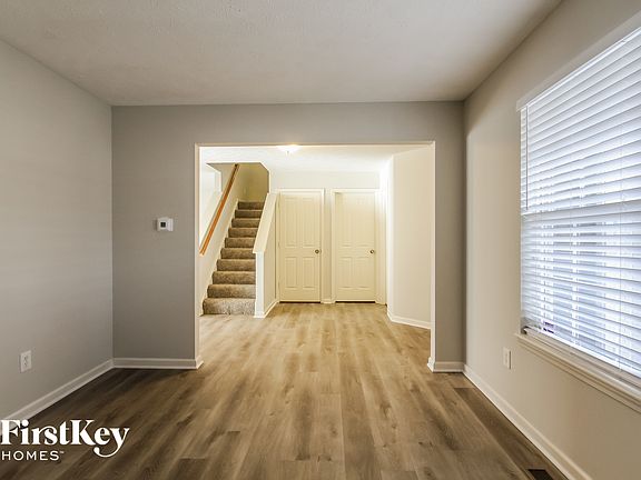 5th image of 8132 Carina Dr
