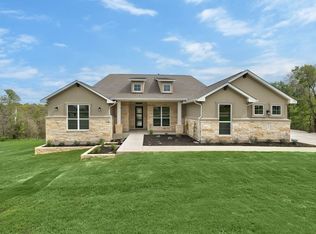 127 Red Tail Hawk Ln, Cedar Creek, TX 78612