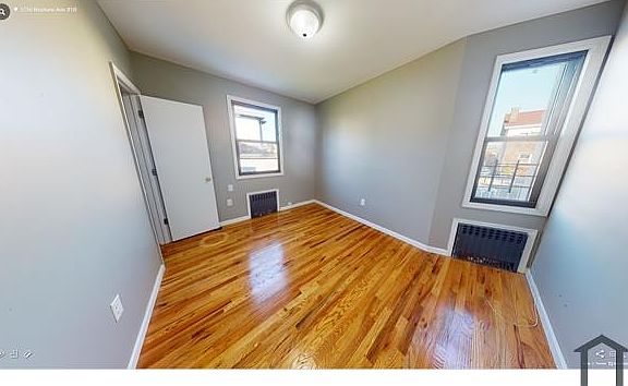 5th image of 3756 Neptune Ave APT 1R