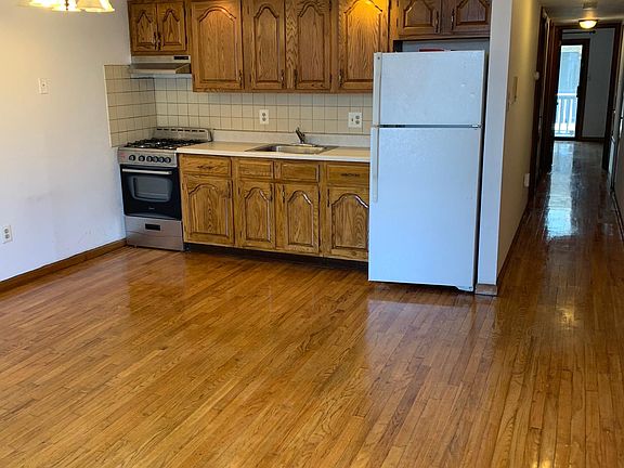 2nd image of 1827 Kater St Floor 2
