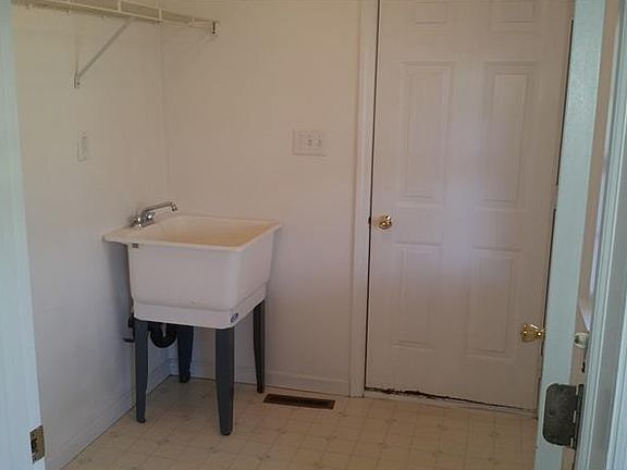 4th image of 119 Pagano Dr
