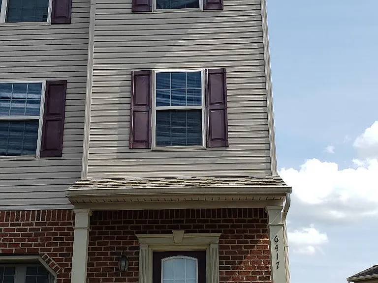 6417 Creekbend Dr — Photo 1