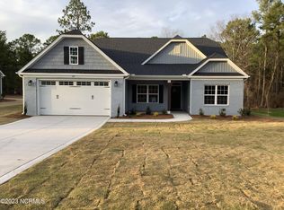 437 Piney Oak Dr, Carthage, NC 28327