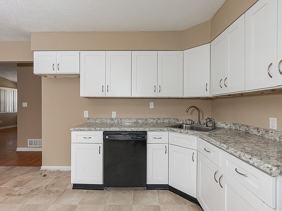 3rd image of 4911 Friden Way