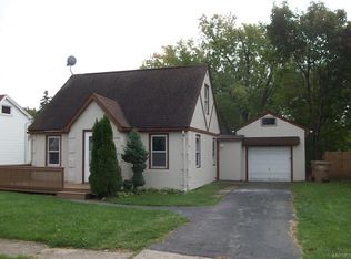 49 Cloverdale Rd, Cheektowaga, NY 14225