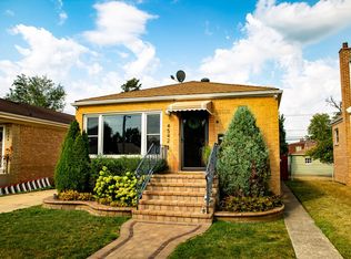 4542 Lawndale Ave, Lyons, IL 60534