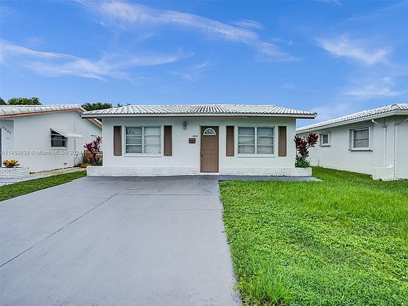 2nd image of 6808 NW 75th Dr