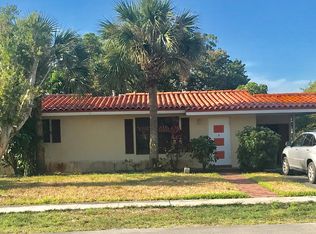 1242 W 82nd St, Hialeah, FL 33014