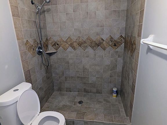 2nd image of 1512 Pawnee St