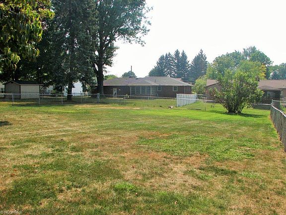 4th image of 773 Teakwood Dr