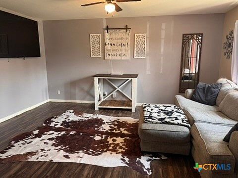 3rd image of 117 Clydesdale Ln