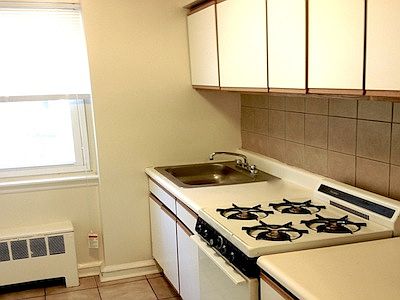 2nd image of 139 W Tulpehocken St APT A1