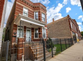 3738 W Montrose Ave, Chicago, IL 60618