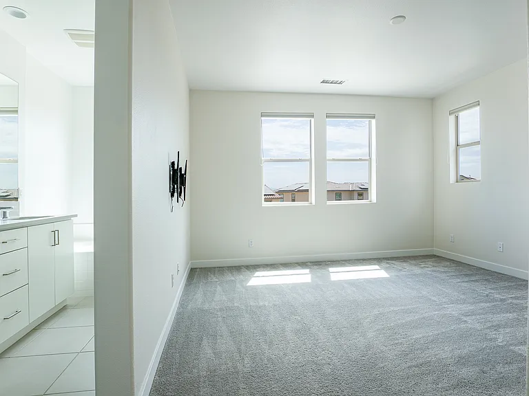 35830 McCarthy St — Photo 17