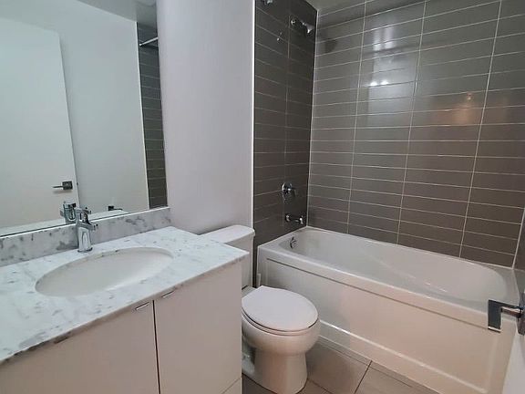 3rd image of 49 E Liberty St #1212