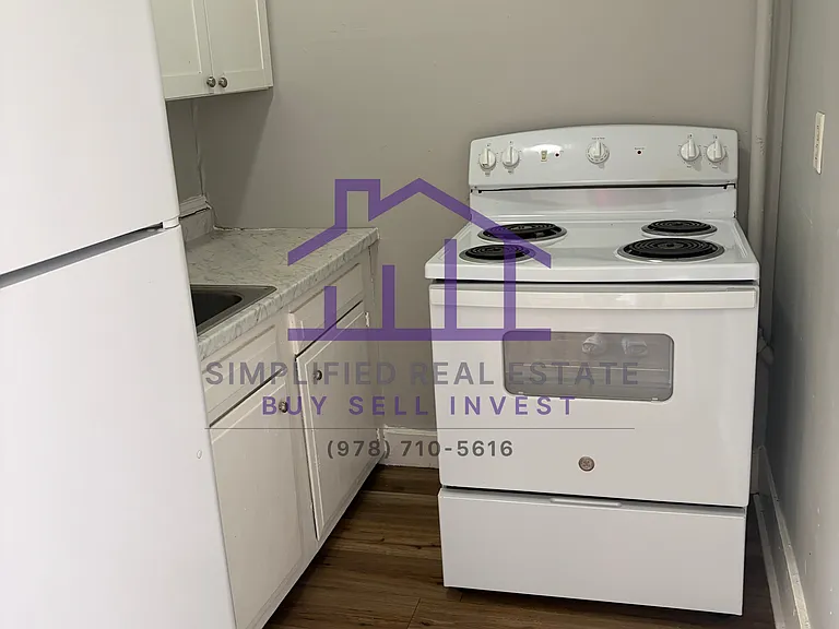 175 Pine St #4 — Photo 1