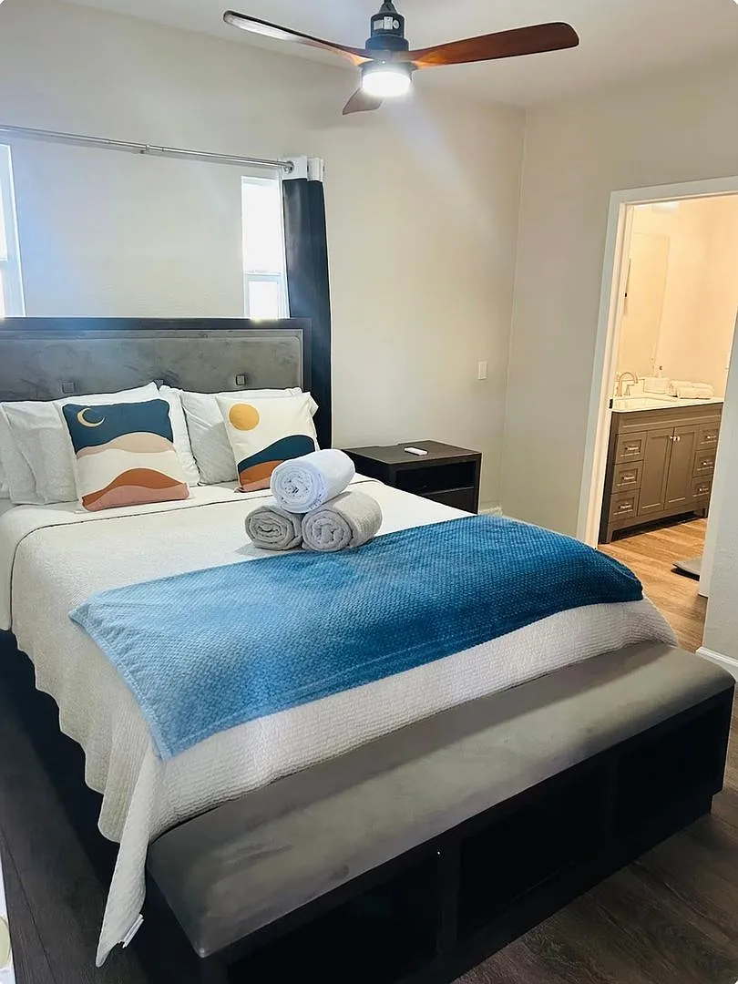 Charming 1BR House in Las Vegas — Photo 3